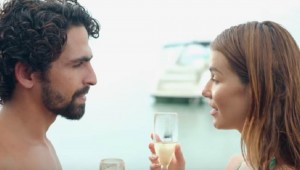 “En alta mar”, un tema que escarba la infidelidad a través del personaje de Samuel quien le es infiel a su mujer con su cuñada. Foto: Bonter Group.