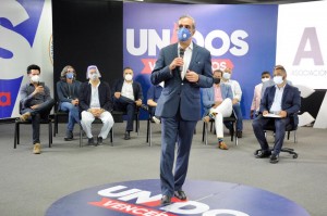 Adocine encuentro candidatos